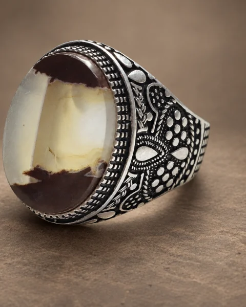 Dawn Horizon Banded Agate Ring, sterling silver and Yemeni agate, view 1