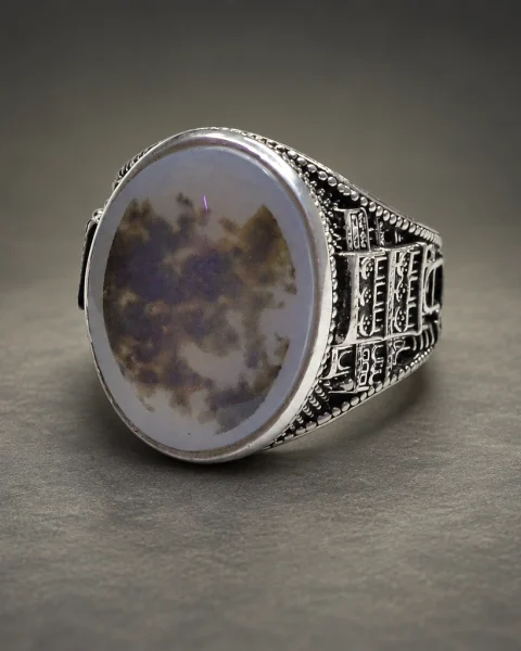 Old Sana'a Tower Agate Ring, sterling silver and Yemeni agate, view 1