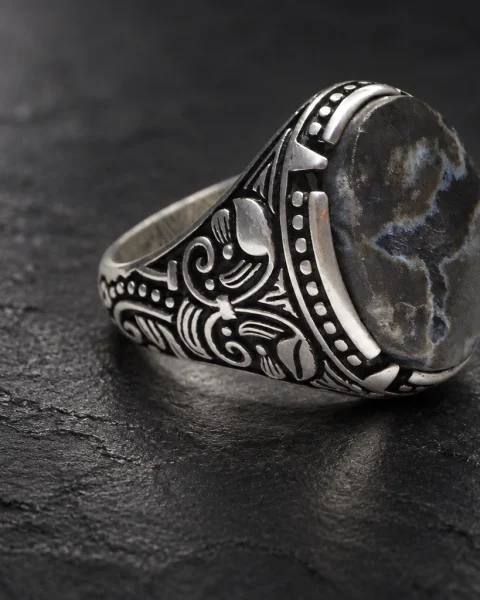 Night Vein Black Agate Ring, sterling silver and Yemeni agate, view 2