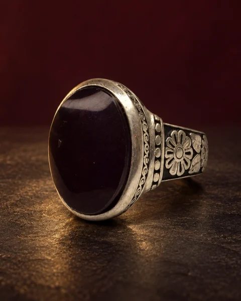 Plum Dusk Kabdi Agate Ring, sterling silver and Yemeni agate, view 1