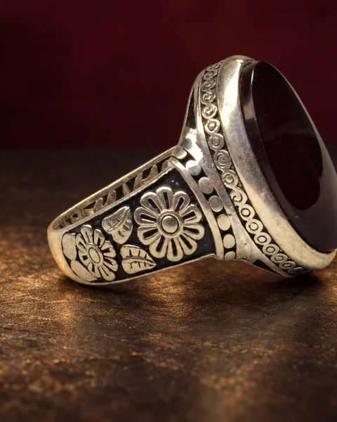 Daisy Wave Red Yemeni Agate Ring, sterling silver and Yemeni agate, view 2