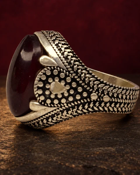 Teardrop Claw Rummani Agate Ring, sterling silver and Yemeni agate, view 3