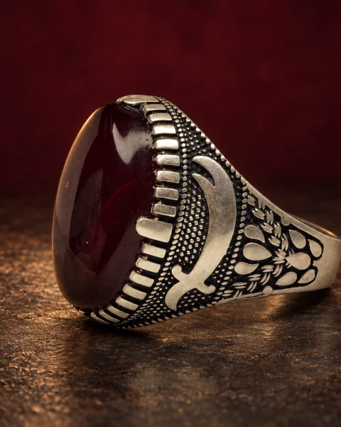 Dagger Crest Red Yemeni Agate Ring, sterling silver and Yemeni agate, view 3