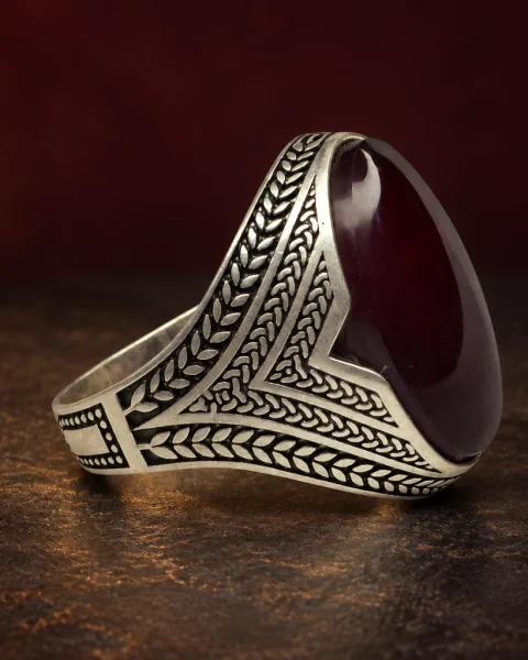 Wheat Ear Crimson Agate Ring, sterling silver and Yemeni agate, view 2