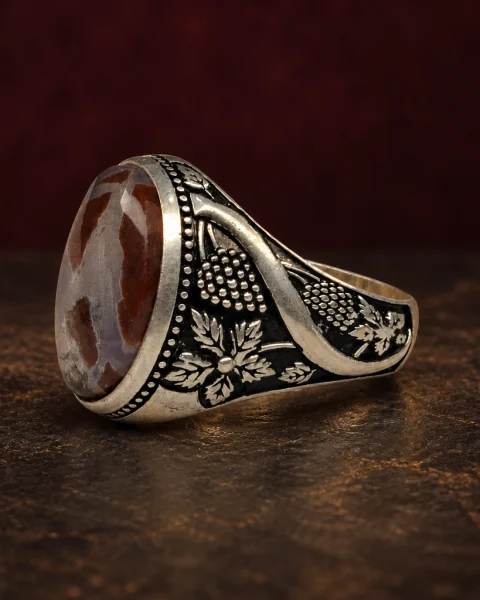 Lavender Rust Vine Agate Ring, sterling silver and Yemeni agate, view 3