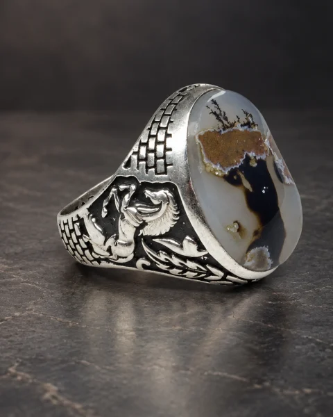 Pegasus Rampart Picture Agate Ring, sterling silver and Yemeni agate, view 1