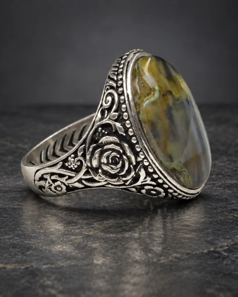 Rose Garden Olive Yemeni Agate Ring, sterling silver and Yemeni agate, view 1
